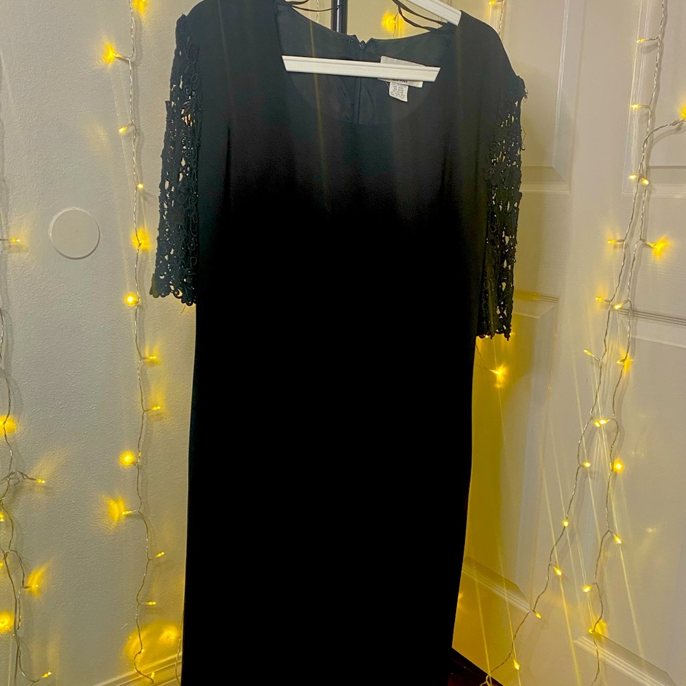 Beautiful elegant dress size 16